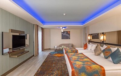 Deluxe Suite
